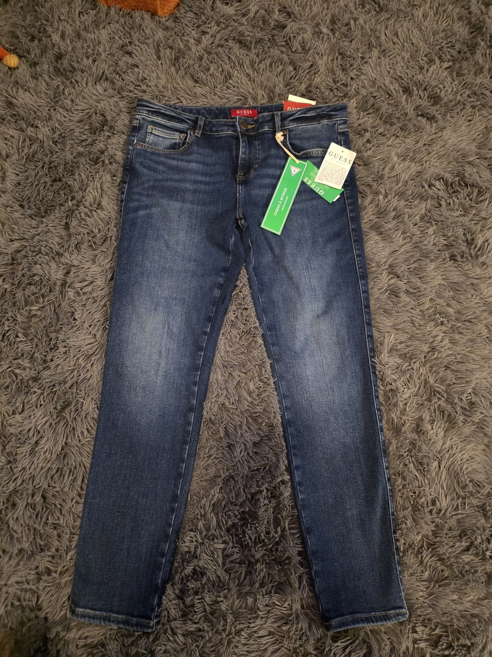 Guess Skinny Jeans in Blue Wash Size 29 Or Womans 8